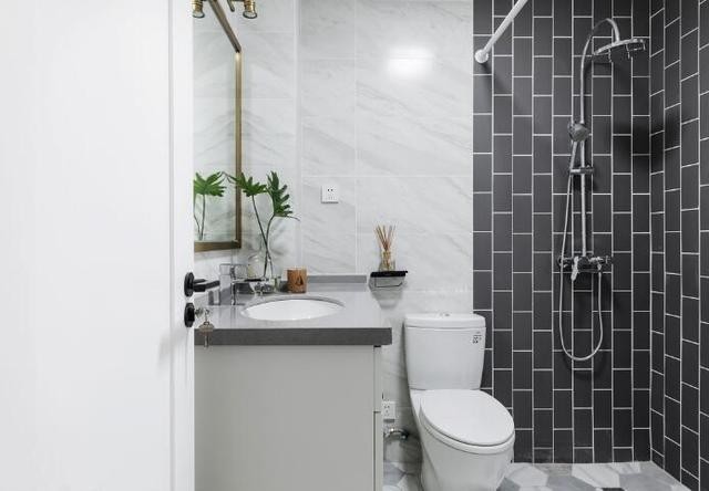 衛生間有必要貼腰線嗎?聽了裝修師傅的話,終于下定決定了