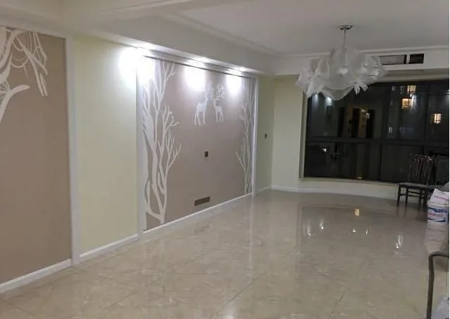 130㎡現(xiàn)代簡約裝修，墻面刮的硅藻泥環(huán)保又實用