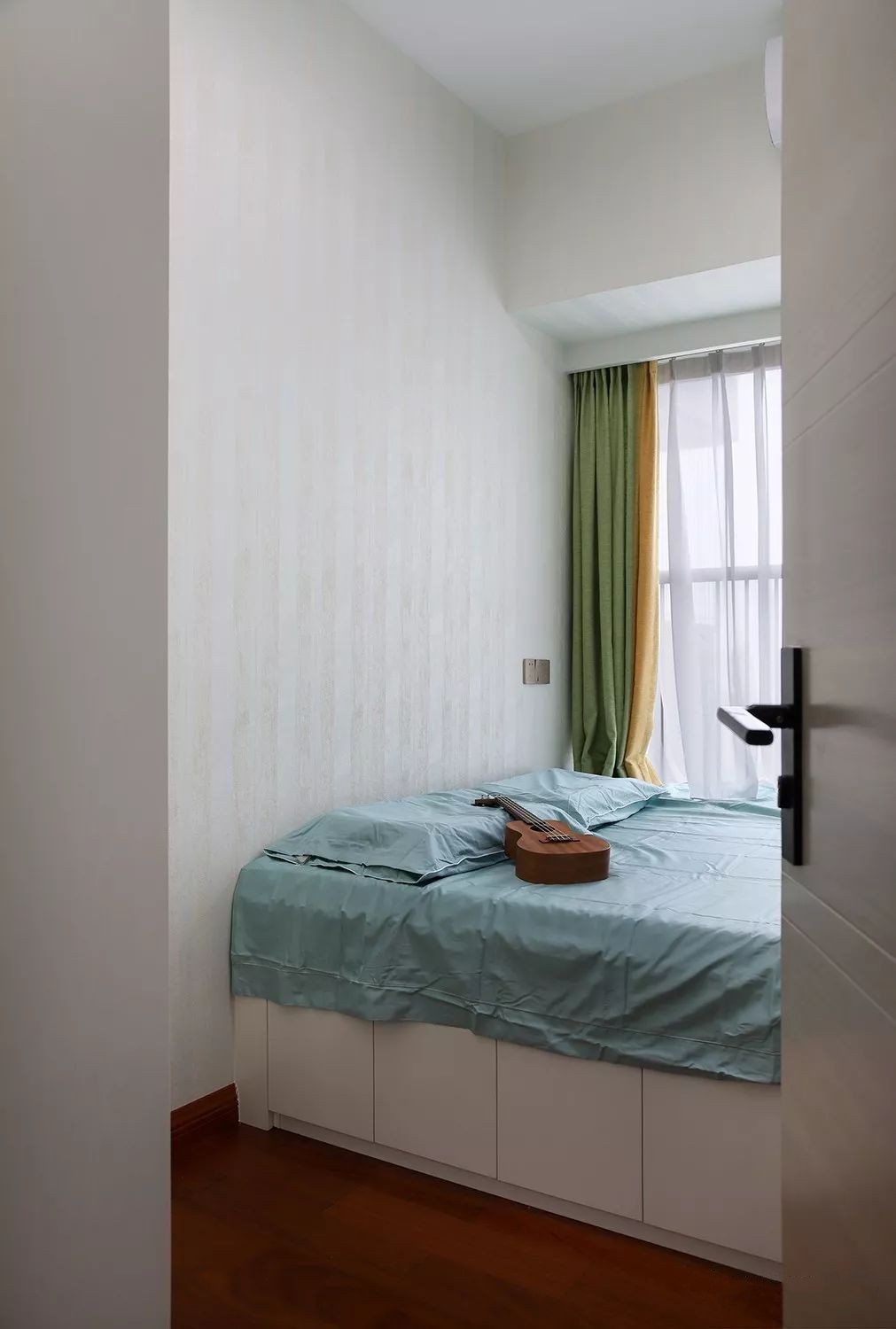 長房嶺秀時(shí)代-80㎡現(xiàn)代輕奢二居，清爽又充滿暖意的家！