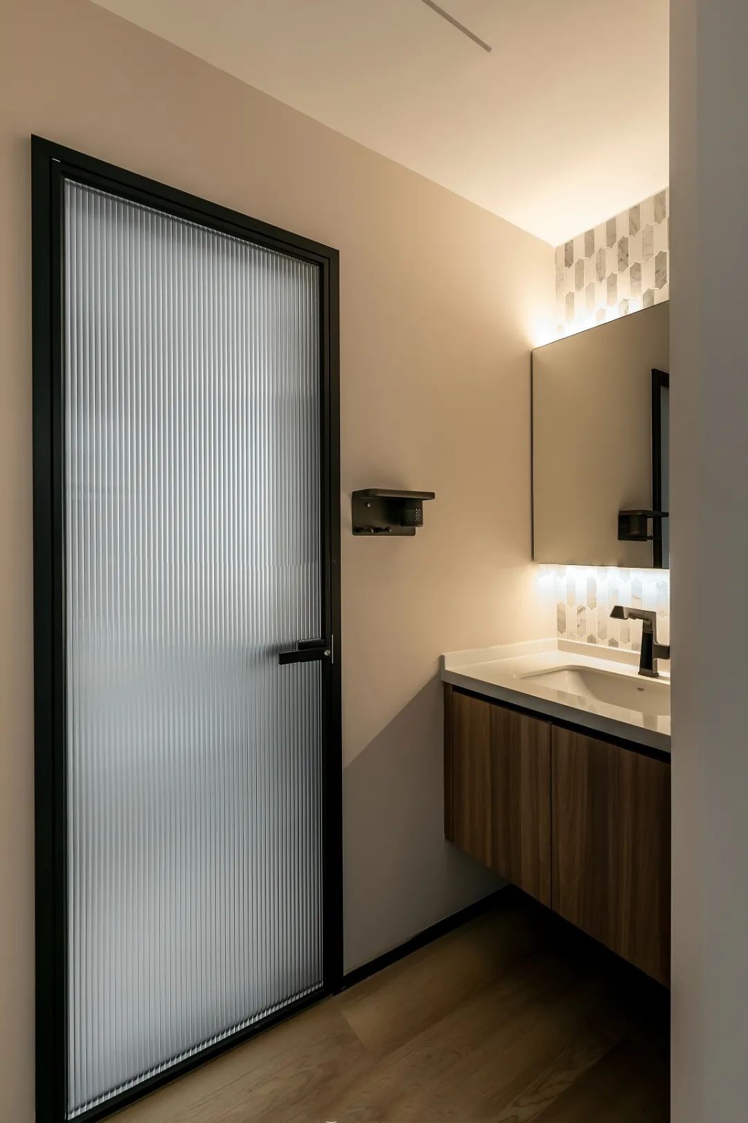 廣澤上苑-105㎡現(xiàn)代奶油風(fēng)三居，夢(mèng)想中柔軟又宜居的家！