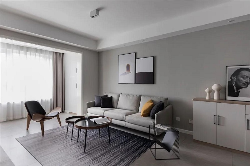 102平米三居室極簡風，巧用中性色打造舒適的居家環境