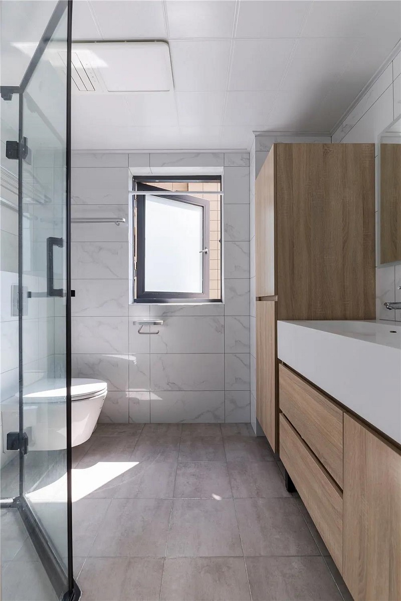 102平米三居室極簡風，巧用中性色打造舒適的居家環境