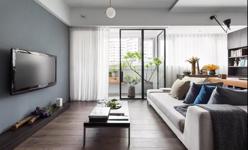 93㎡現(xiàn)代簡(jiǎn)約風(fēng)格室內(nèi)裝修效果圖，陽(yáng)臺(tái)落地窗太美了吧！