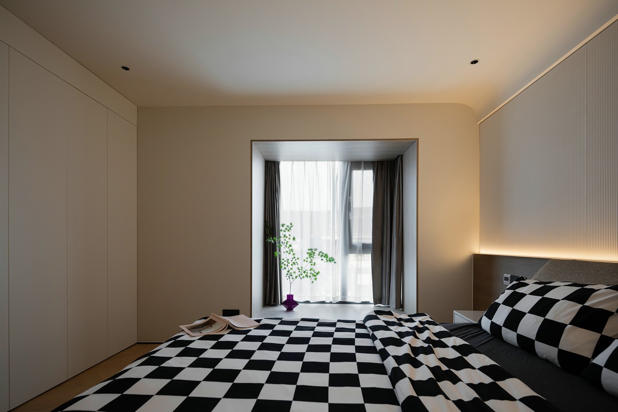 135㎡現代大平層裝修，充足的活動空間