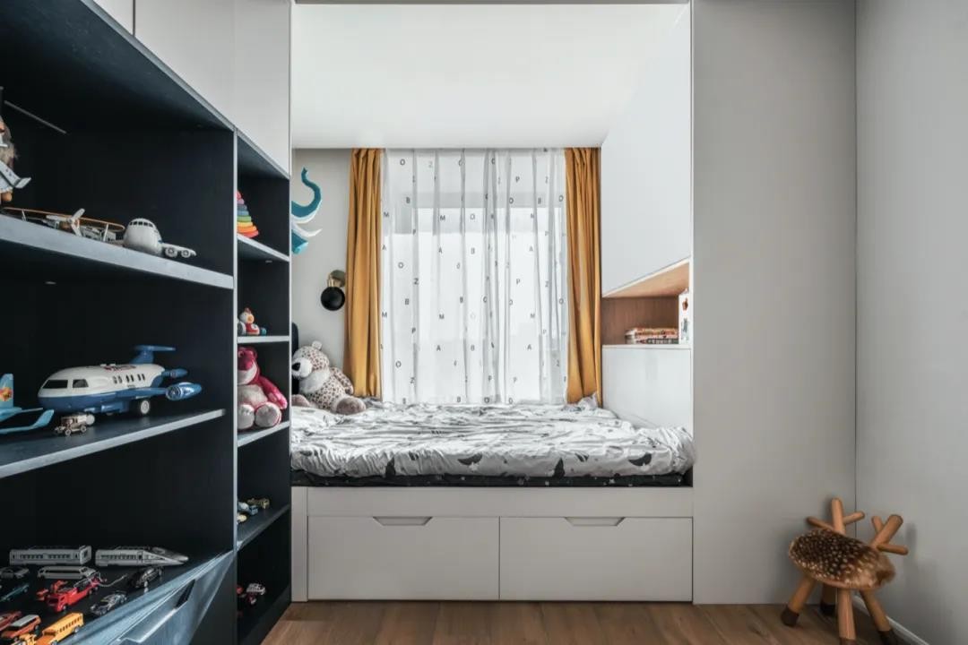 120平現(xiàn)代簡約三居裝修，簡約舒適風格